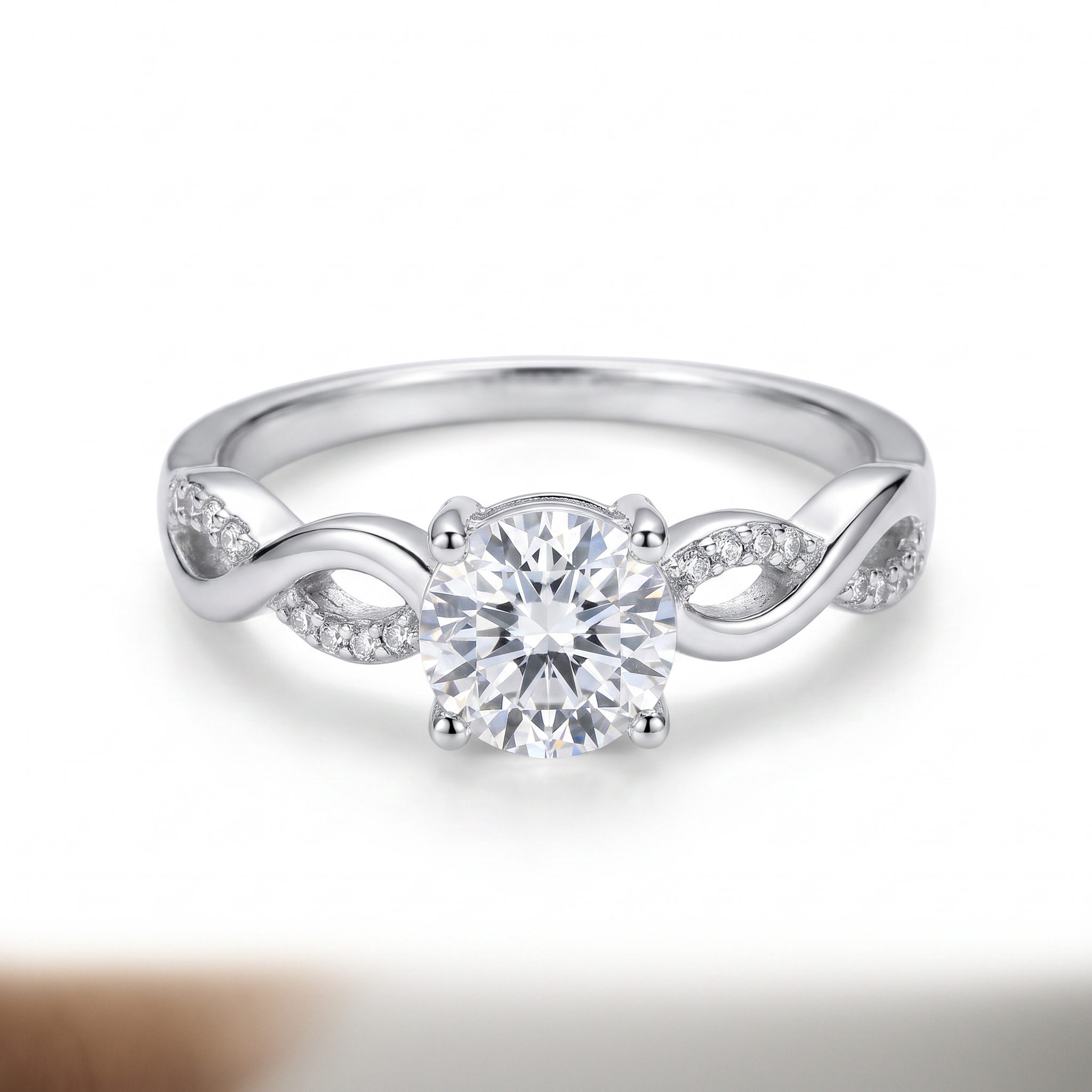 Gold Wz Round Cut Infinity Ring 8 — studio
