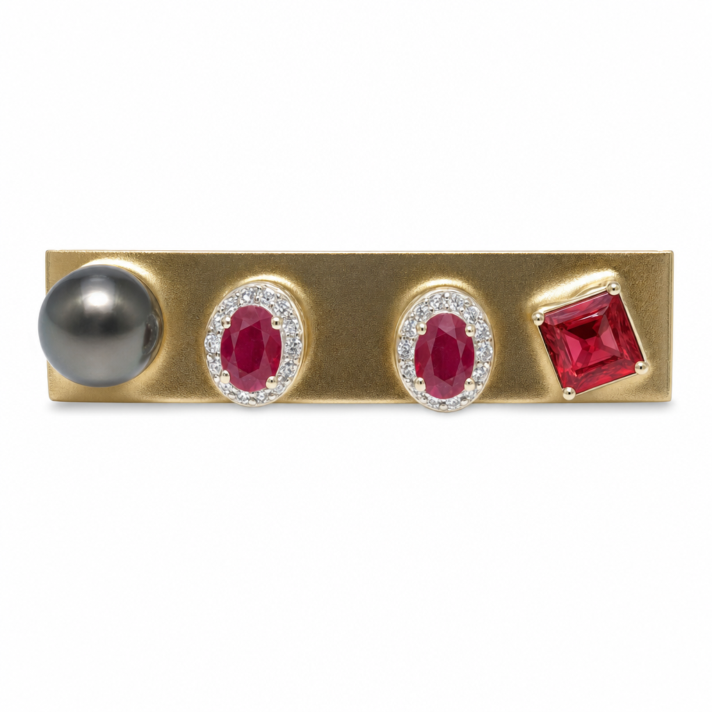 Gold Ru White Wz Oval Cut Studs Earring — studio