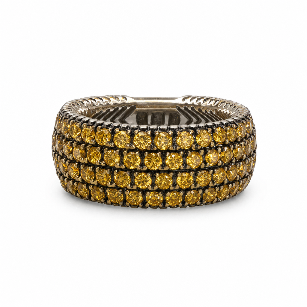Gold Yt Infinity Band Ring 7 — studio