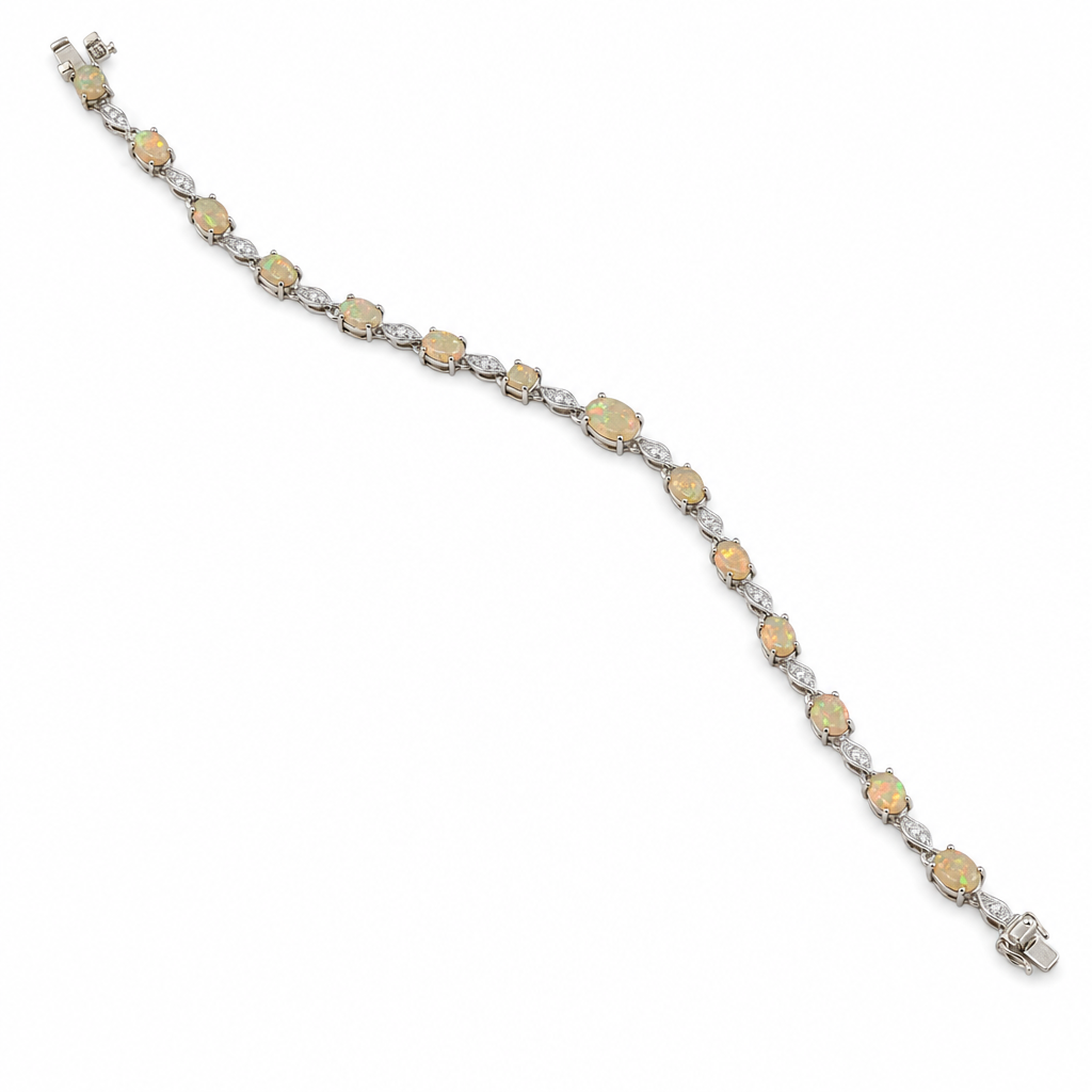 Gold Op White Wz Round Cut Bracelet — studio