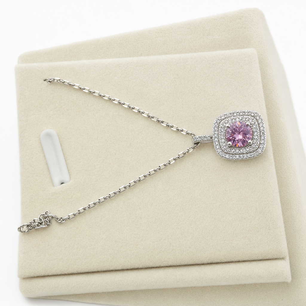 Gold Pz White On Princess Cut Fancy Pendant — studio