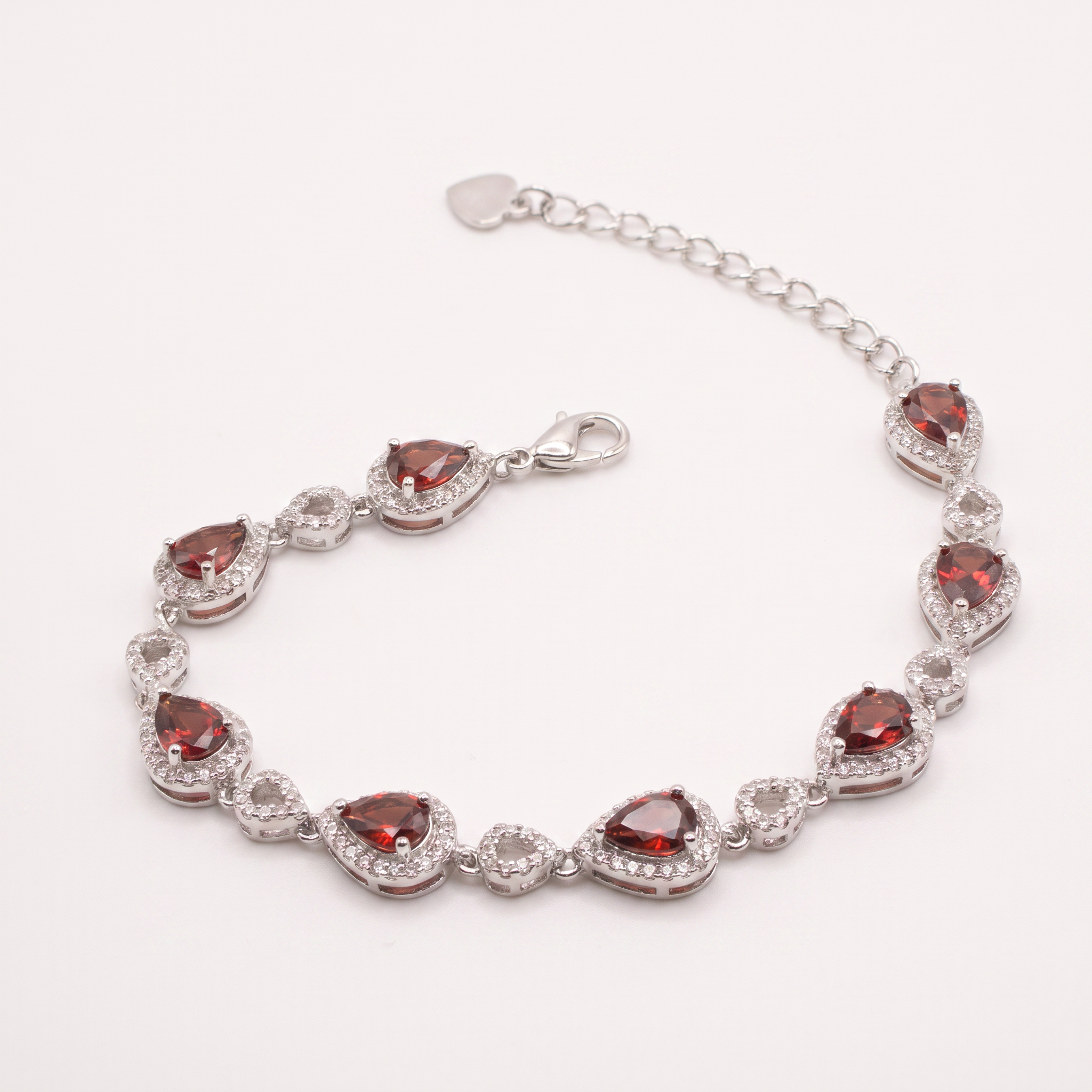 Gold Garnet White Wz Multi Round Cut Bracelet — studio