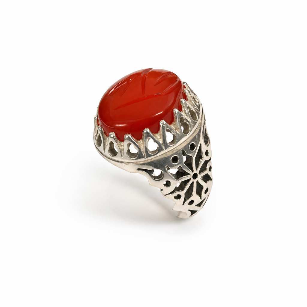 Gold Ag Yamani Oval Cut Ring 10/5 — studio