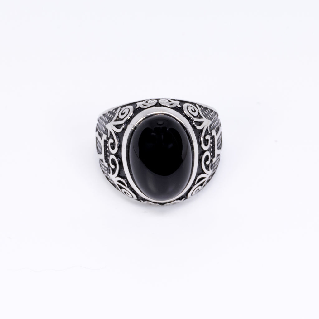 Pure Sterling Silver 925 and Onyx Stone, handmade by mulu Jewelry. This item is available in different sizes. Keep yourself stylish with our black onyx stone personalized ring.