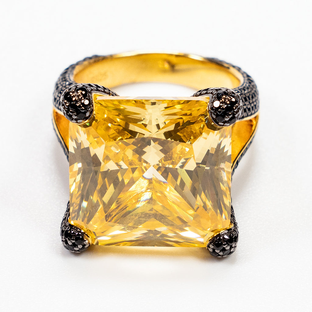 Cr. Yellow Topaz with Onyx Princess Cut Ring