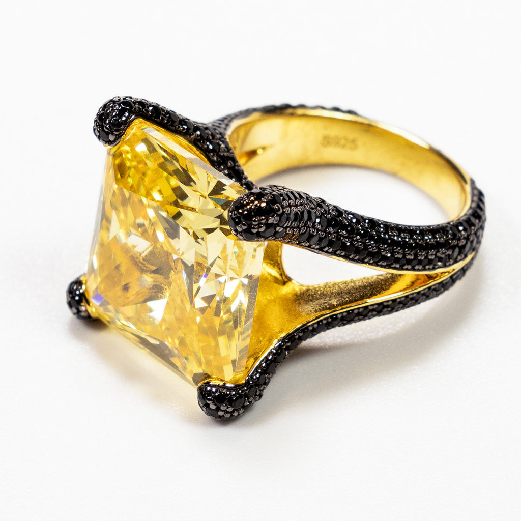 Cr. Yellow Topaz with Onyx Princess Cut Ring