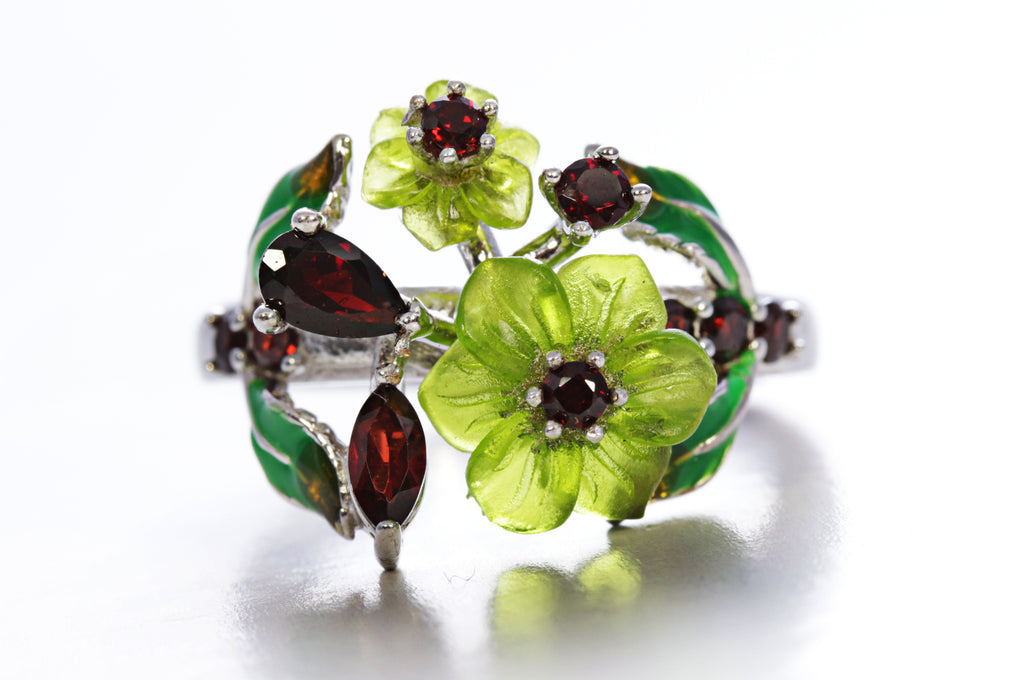 Floral Ring with Garnet and Shell in Sterling Silver and Rhodium