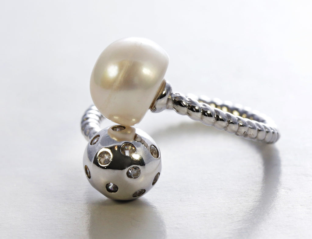 Pearl Braided Ring in Sterling Silver and Rhodium