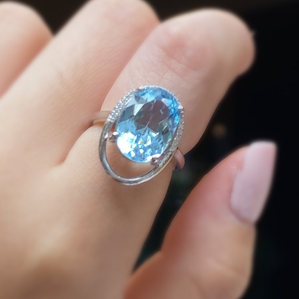 Framed Oval Aquamarine Ring in Sterling Silver and Rhodium